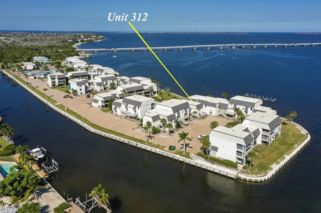 760 Sextant Drive Sanibel FL 33957