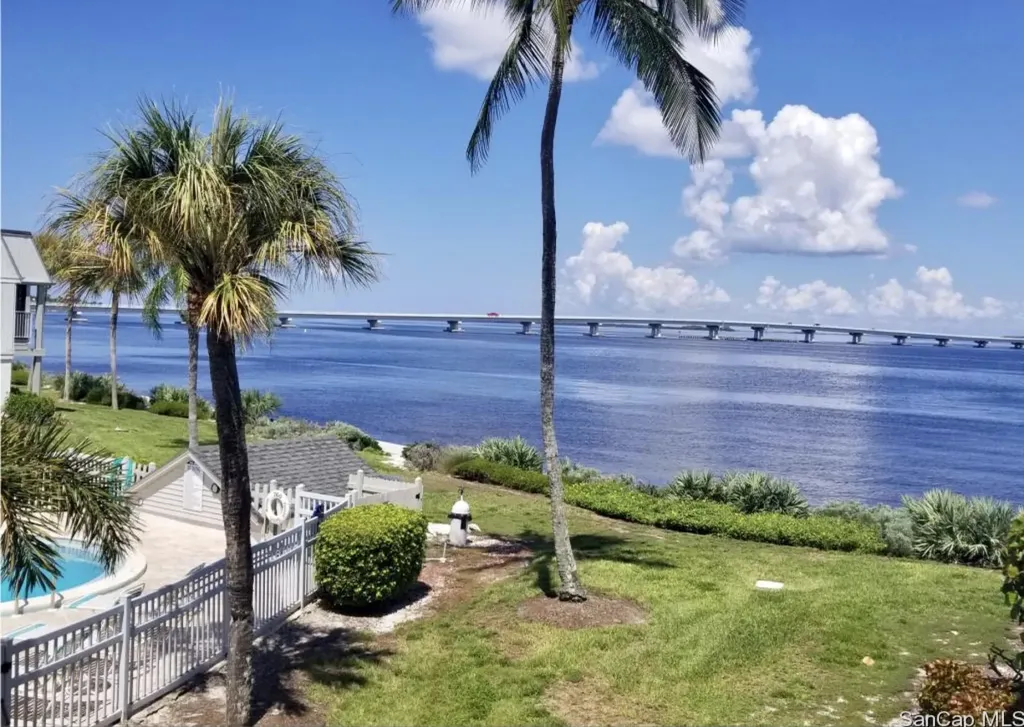 760 Sextant Drive Sanibel FL 33957