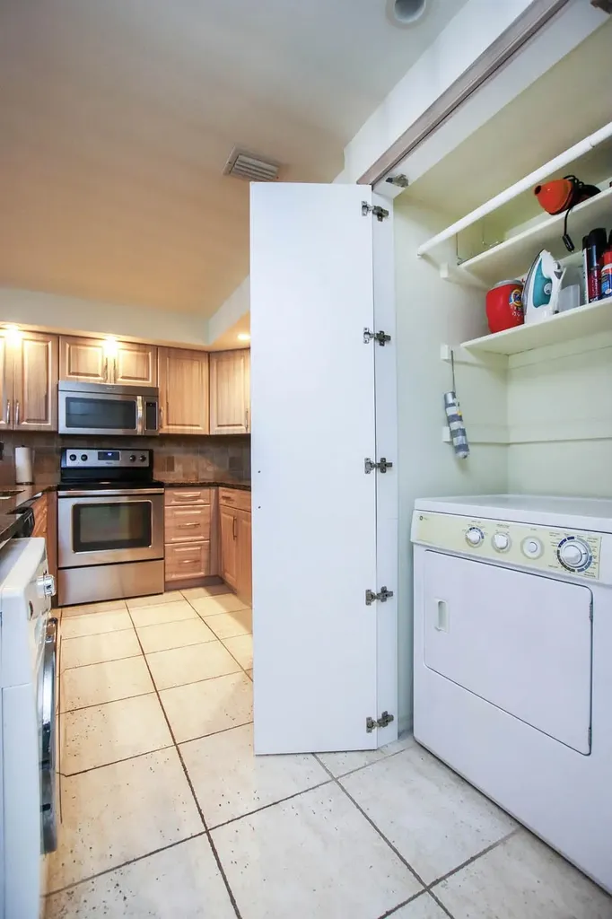 760 Sextant Drive Sanibel FL 33957