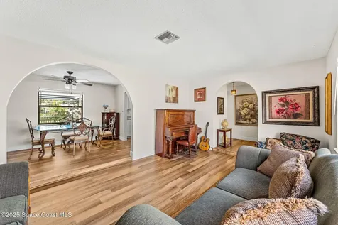 301 Dartmouth Avenue Melbourne FL 32901