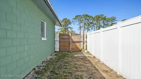 4585 Rosehill Avenue Titusville FL 32780