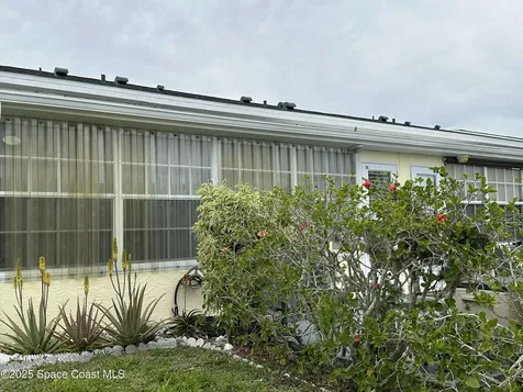 8520 Us-1 Micco FL 32976