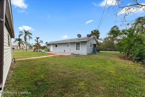 1799 Windsor Avenue SE Palm Bay FL 32909