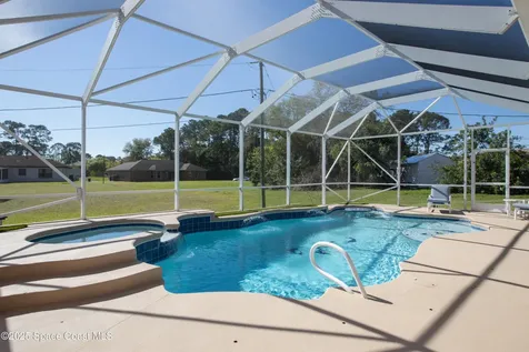 805 Tampa Avenue SE Palm Bay FL 32909