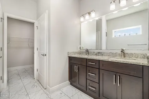 431 Bridgeport Avenue NW Palm Bay FL 32907