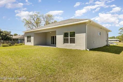 431 Bridgeport Avenue NW Palm Bay FL 32907
