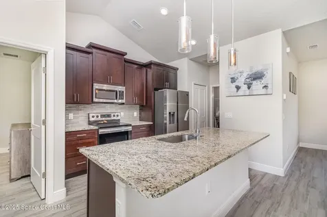 431 Bridgeport Avenue NW Palm Bay FL 32907