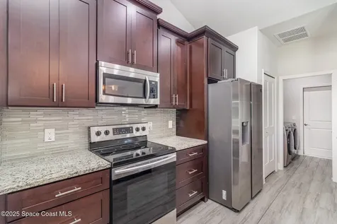 431 Bridgeport Avenue NW Palm Bay FL 32907