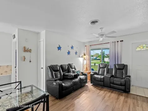 1010 35th Avenue Vero Beach FL 32960
