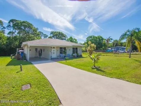 1010 35th Avenue Vero Beach FL 32960