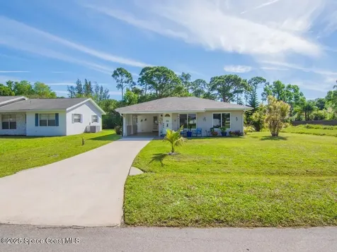 1010 35th Avenue Vero Beach FL 32960