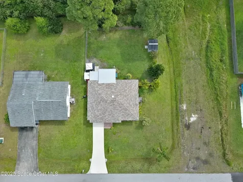 1010 35th Avenue Vero Beach FL 32960