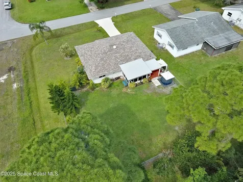 1010 35th Avenue Vero Beach FL 32960