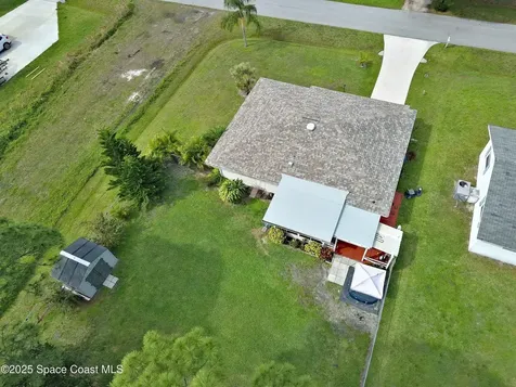 1010 35th Avenue Vero Beach FL 32960