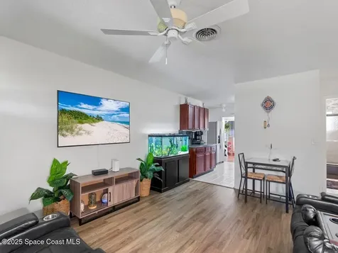 1010 35th Avenue Vero Beach FL 32960
