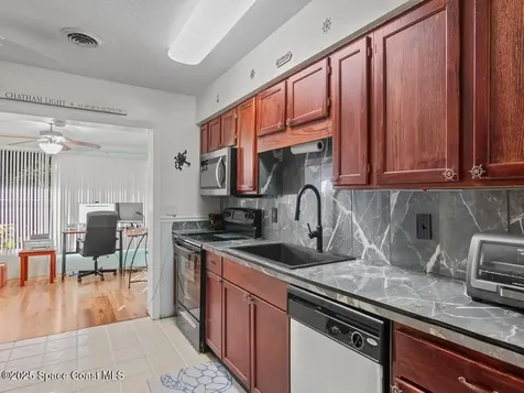 1010 35th Avenue Vero Beach FL 32960