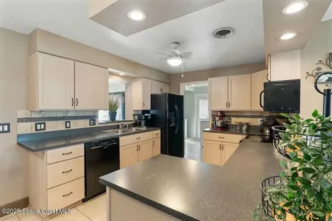 992 Cardon Drive Rockledge FL 32955