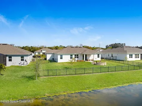 275 Loymer Circle Merritt Island FL 32953