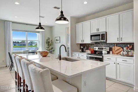 275 Loymer Circle Merritt Island FL 32953