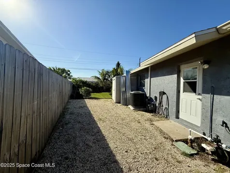 1525 Mercury Street Merritt Island FL 32953