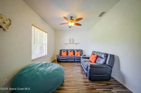 2674 Lakeland Avenue SW Palm Bay FL 32908