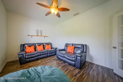 2674 Lakeland Avenue SW Palm Bay FL 32908