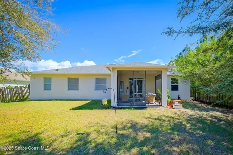 2674 Lakeland Avenue SW Palm Bay FL 32908