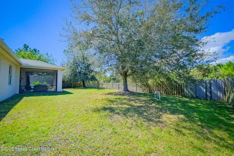2674 Lakeland Avenue SW Palm Bay FL 32908