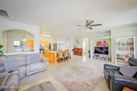 2674 Lakeland Avenue SW Palm Bay FL 32908