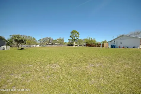 1363 Tidewell Street SE Palm Bay FL 32909