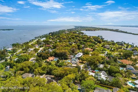 4230 Overhill Drive Merritt Island FL 32952