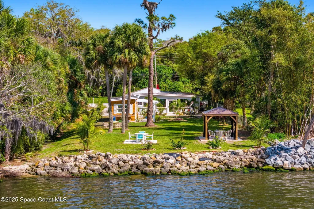 3835 S Tropical Trail Merritt Island FL 32952