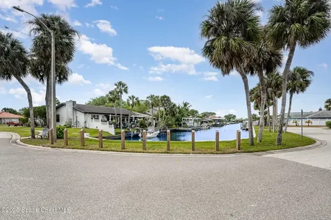 40 Adams Court Satellite Beach FL 32937