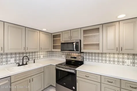 40 Adams Court Satellite Beach FL 32937