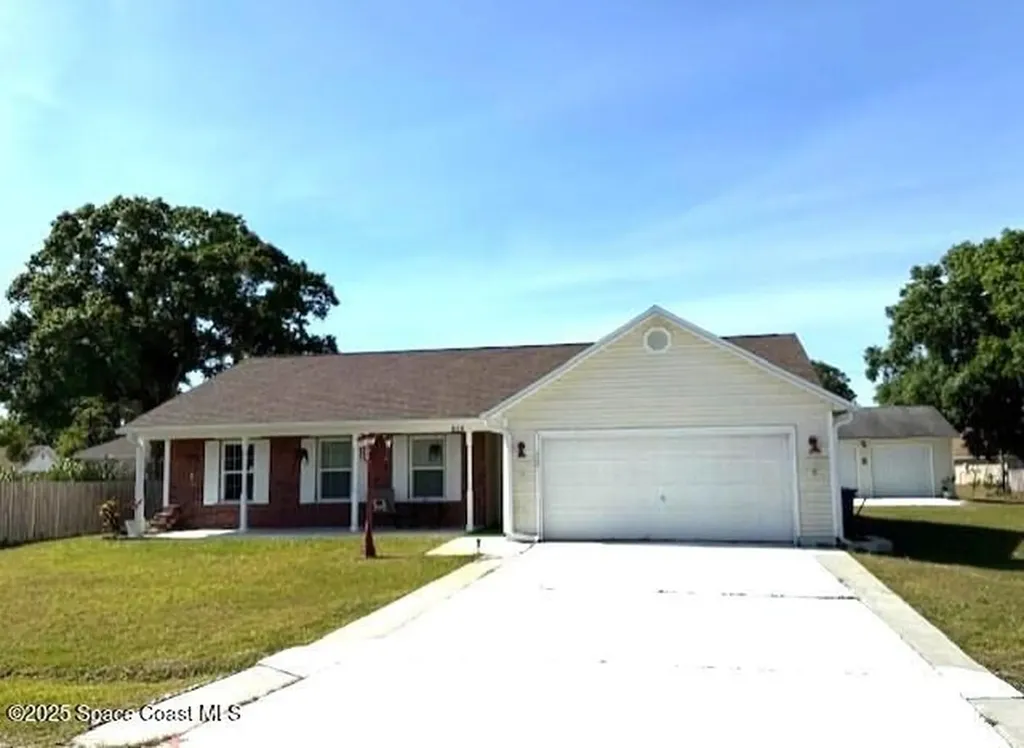 504 Elizabeth Street SE Palm Bay FL 32909