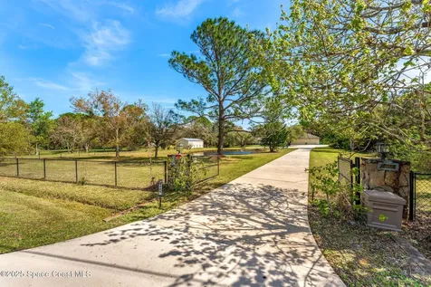 4405 Country Road Melbourne FL 32934
