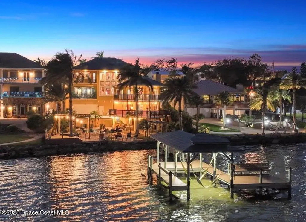 2120 N Indian River Drive Cocoa FL 32922