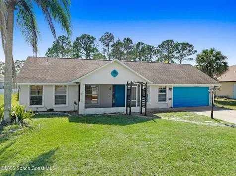 1070 Brickell Street SE Palm Bay FL 32909
