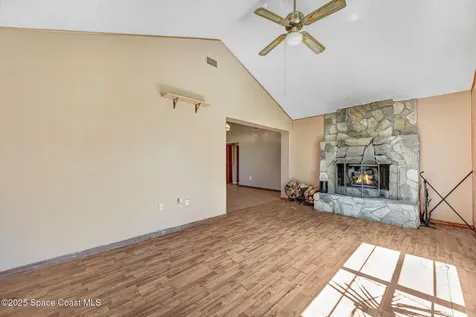 1070 Brickell Street SE Palm Bay FL 32909