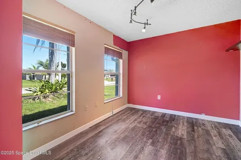 1070 Brickell Street SE Palm Bay FL 32909