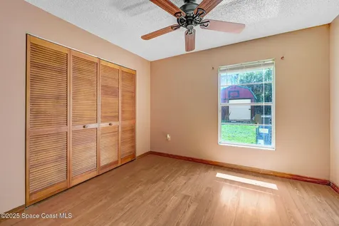 1070 Brickell Street SE Palm Bay FL 32909