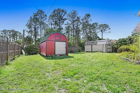 1070 Brickell Street SE Palm Bay FL 32909