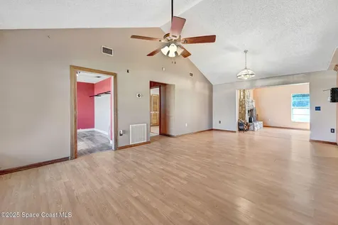 1070 Brickell Street SE Palm Bay FL 32909