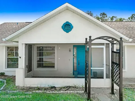 1070 Brickell Street SE Palm Bay FL 32909