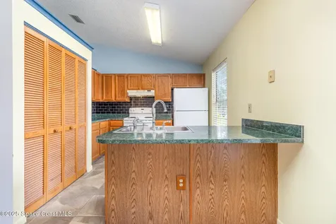 1112 Malone Street NW Palm Bay FL 32907