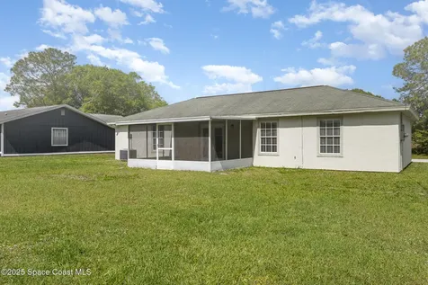 1112 Malone Street NW Palm Bay FL 32907