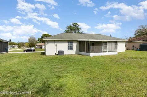 1112 Malone Street NW Palm Bay FL 32907