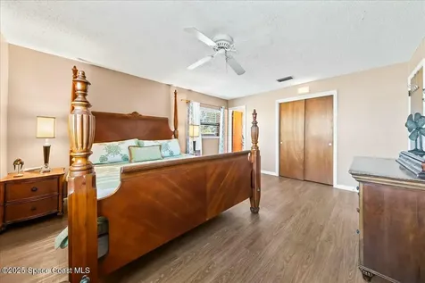 9905 Holly Street Sebastian FL 32976