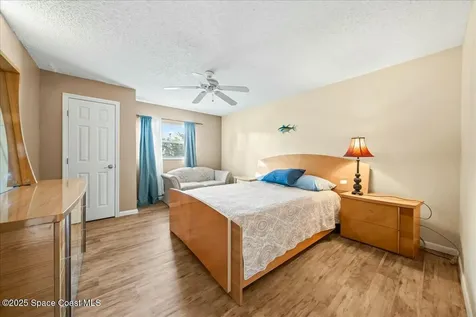9905 Holly Street Sebastian FL 32976