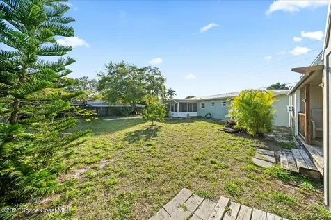 9905 Holly Street Sebastian FL 32976